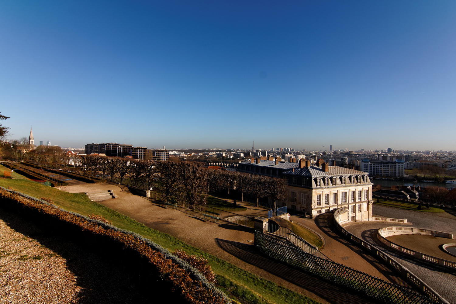 Blick vom Park Saint Cloud Richtung Paris
