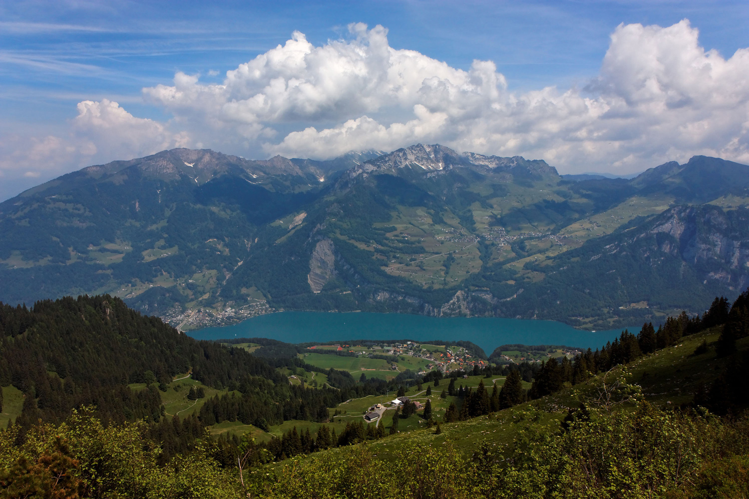 Ausblick auf Kerenzerberg und Walensee